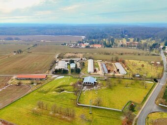 Prodej zemědělského objektu, 4000 m2, Lány - 4