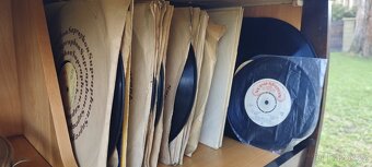 Gramofon Thorens + LP + skříň - 4