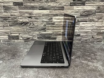MacBook Pro 14” M1 Pro / 16GB / 500GB - 4