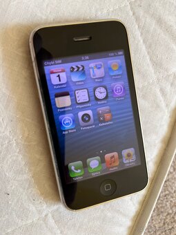 Apple iPhone 3GS 8GB - 4