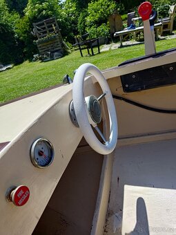 Nová loď s lodním motorem Honda 5HP dlouhá noha 4takt - 4