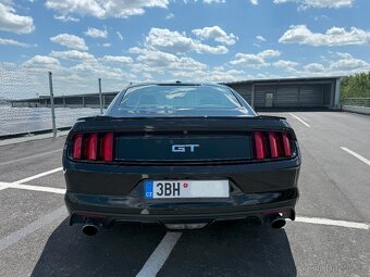 Ford mustang 5,0 GT manuál 2016 - 4