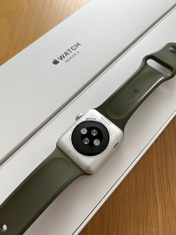 Apple Watch Series 3, 38 mm, hliník + 4x řemínek - 4
