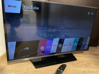 LG Smart TV 100cm - 4