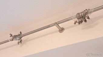 2 kovové garnýže na záclony 240 - 250 cm - 4