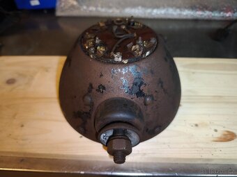 Hrnec světlometu BOSCH ES150 - 4