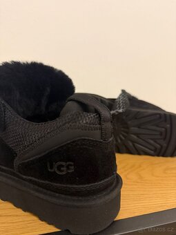 UGG lowmel black - 4