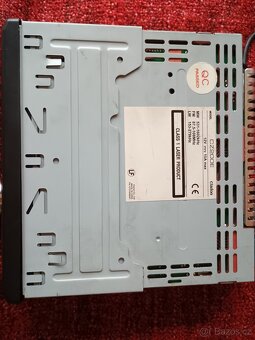 Autorádio Clarion CZ200E - 4