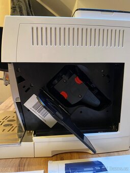 Kávovar Delonghi ECAM - 4