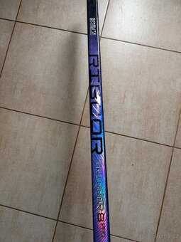 Hokejka CCM TRIGGER 8Pro, pravá, P28, Flex 65 - 4