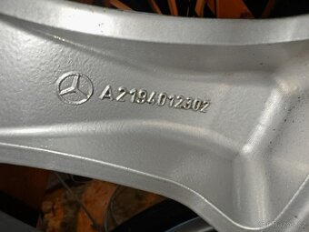 ALU kola Mercedes Benz 245/40 r18 - 4