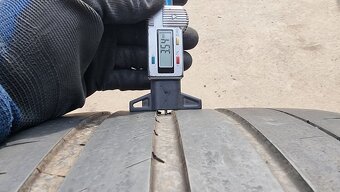 Letní pneu 255/35/20 Michelin - 4
