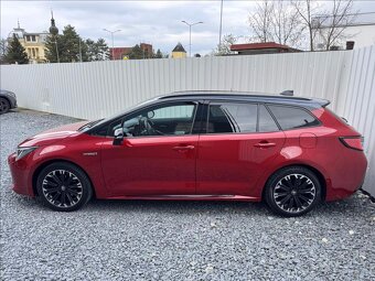 Toyota Corolla 1,8 e-CVT Sports GR 1.maj. ČR - 4
