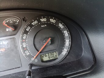 Superb 1,8T 110kW - 4