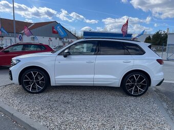 Volkswagen Touareg 3.0 TDi V6/210kW - R-LINE - 4