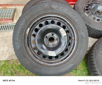 Pl.kola VW 17 5x112 s pneu Pirelli 215/65/17 - 4