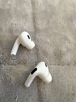 Apple AirPods Pro (2. generace) s MagSafe pouzdrem (USB-C) - 4
