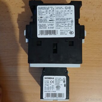 Stykač Siemens 3RT1026-1A + modul 3RH1921-1FA22 - 4