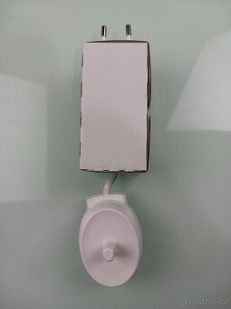 ORAL-B Series iO 3 elektrický zubní kartáček - 4