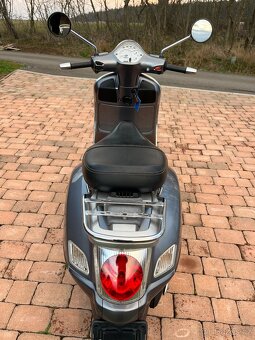 Vespa 200 GTS - 4