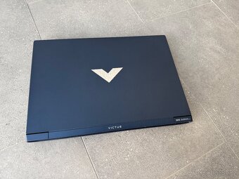 Herní notebook Victus - nepouživaný - 4