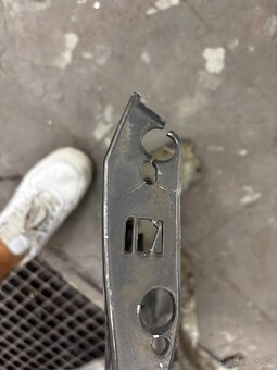 Ford Mondeo přední nárazník 1000 - 4