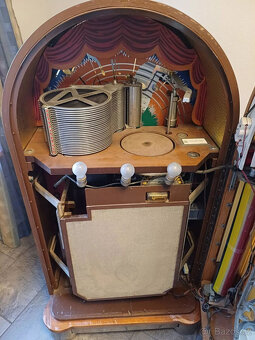 Originální Jukebox Music Box Wurlitzer 1015 z roku 1946 no R - 4