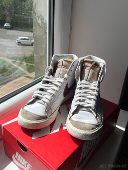 NIKE Blazer Mid Vintage - 4