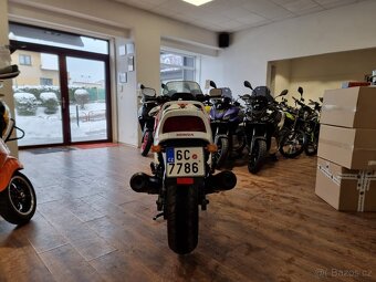 Honda CBR 1000 F - 4