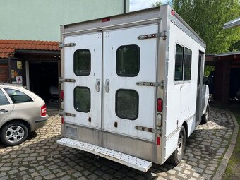 Chevrolet express - 4