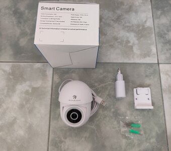 VNITŘNÍ/VENKOVNÍ WI-FI KAMERA MENBORN G12 S ROZLIŠENÍM 2K - 4