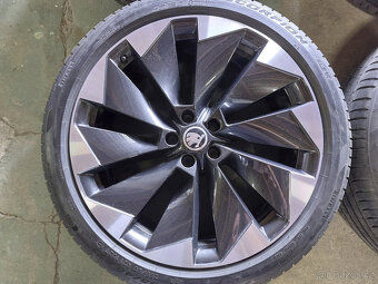 Originál alu kola 21" na Škoda Enyaq letní - 4