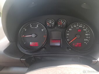Audi A2,1,4i,55kw,rok 2000 - 4