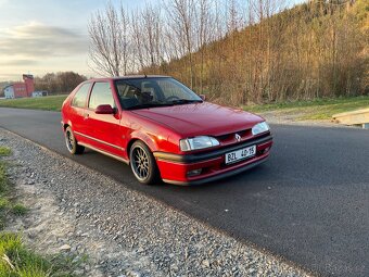 Renault 19 - 4