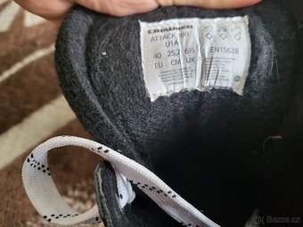 Lední brusle Crowned ATTACK vel. 40 - 4