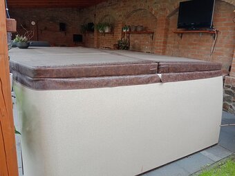 Vířivka Caretta - 4