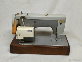 Šicí stroj - Podolsk 142 - 4