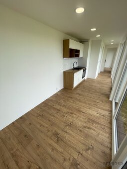Moderní přemístitelný tiny house 2+kk - 4