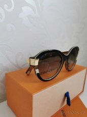 Sluneční brýle značky Louis Vuitton - 4