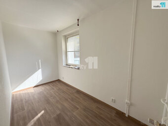 Pronájem bytu 1+1/B, 41.3 m2, po renovaci, nezařízený, Praha - 4