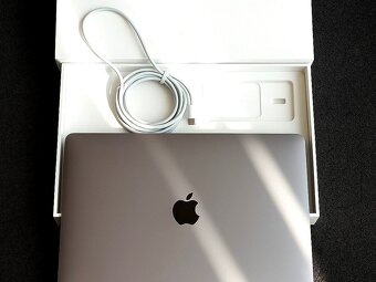 Macbook Apple M1 chip 16 RAM 256 ssd Jako nový - 4