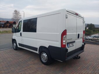 Peugeot Boxer 2.2hdi 96kw 6míst,aut.AC, tažné 2.5t rok 2014 - 4