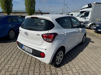 Hyundai i10 1,0 48 KW 1. MAJ ČR KM KOLA - 4