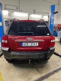 Kia Sportage 2.0 CRDI 4x4 103kw 2009 - 4