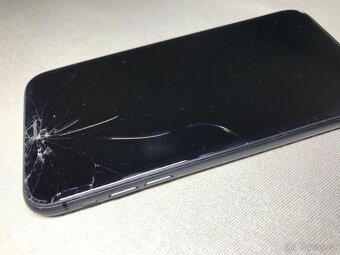 iPhone 11 N/D - 4