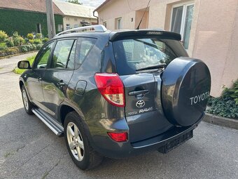 Toyota Rav4 2,2 D-4D - 4