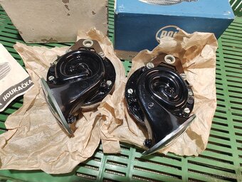 Tatra 603, Škoda 110LS, 110R - nové houkačky PAL - 4