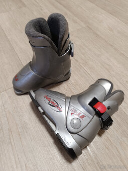 Lyžařský set: dětské lyže 80 + lyžáky/lyžařské boty 170 - 4