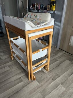 Přebalovací pult z vaničkou - 4