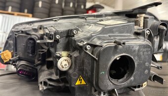 Světlomet VW TOUAREG NF - 4